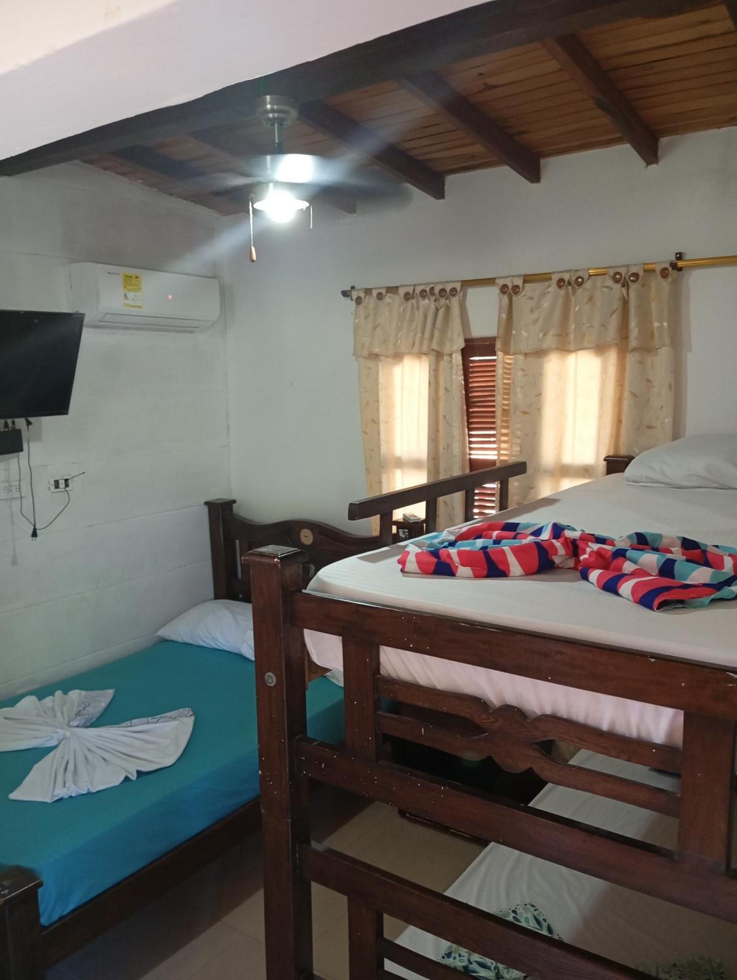 Hostal Los Wichos Минка Экстерьер фото